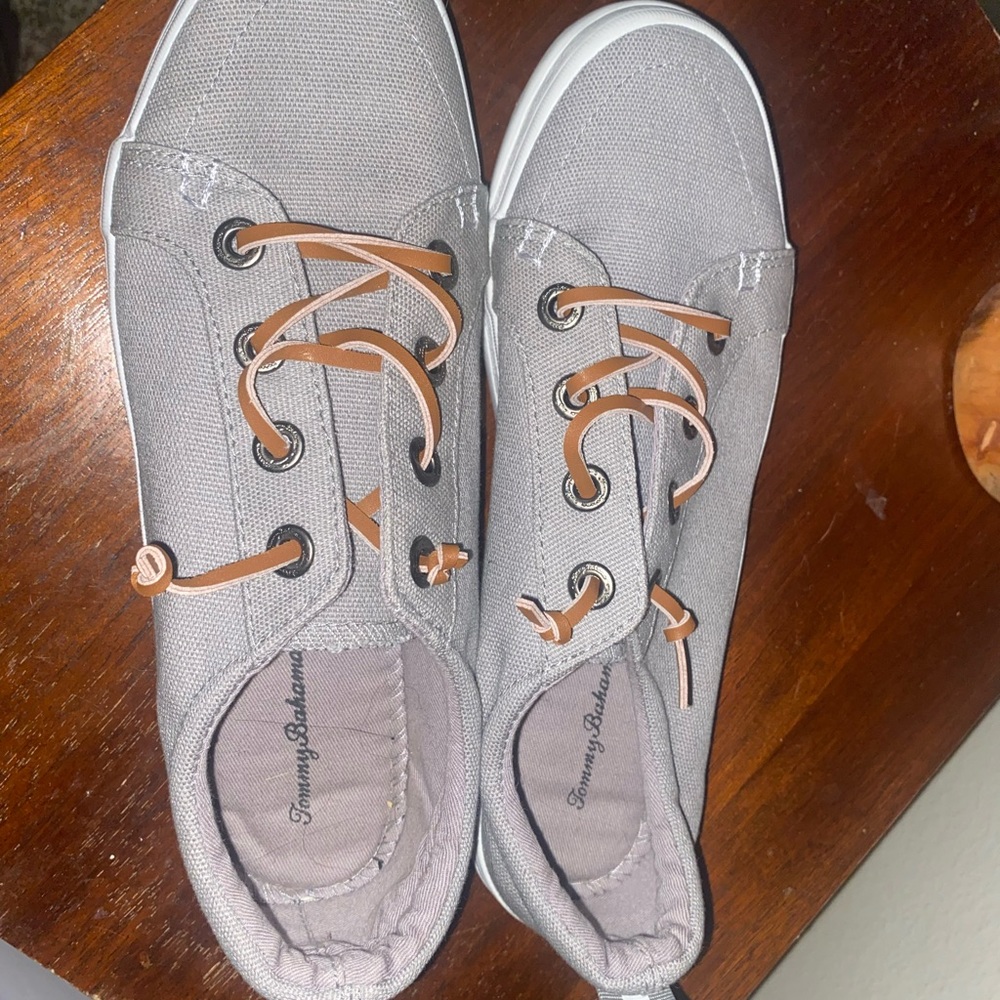 TOMMY BAHAMA SNEAKERS - Picture 2 of 3